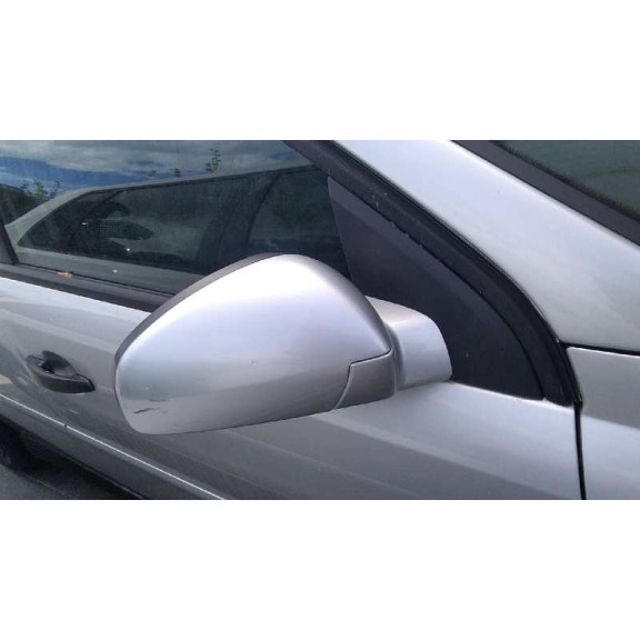 opel vectra c berlina del año 2002