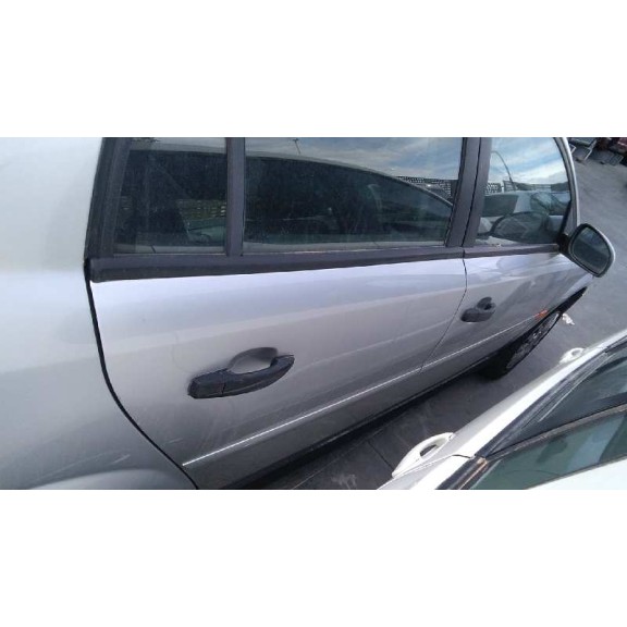 opel vectra c berlina del año 2002