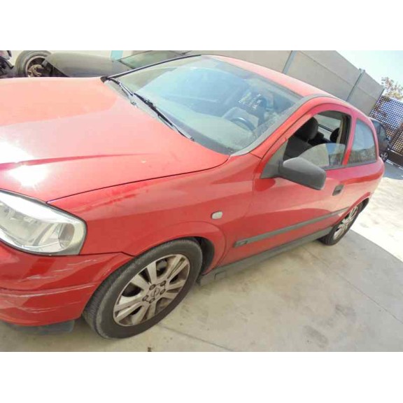 opel astra g berlina del año 2002