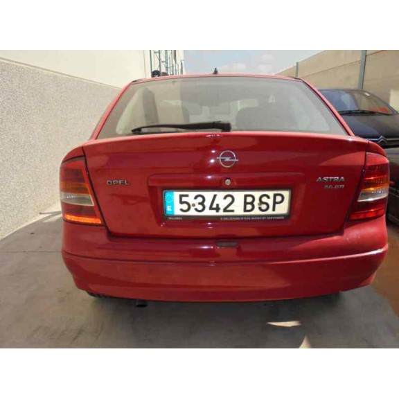 opel astra g berlina del año 2002