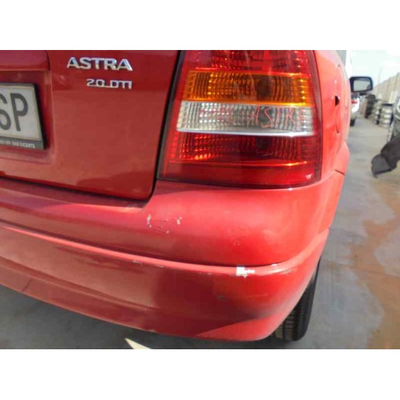 opel astra g berlina del año 2002