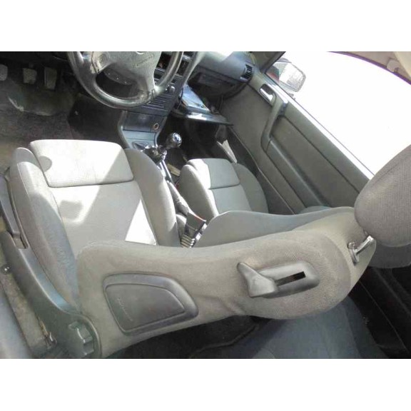 opel astra g berlina del año 2002