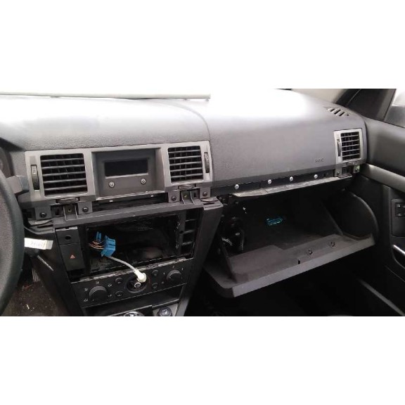 opel vectra c berlina del año 2002