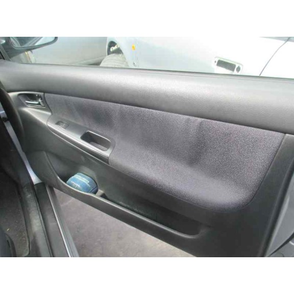 toyota corolla (e12) del año 2004