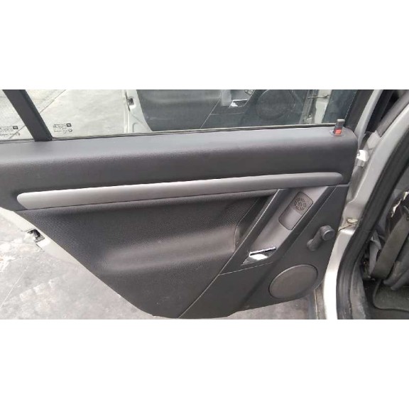 opel vectra c berlina del año 2002