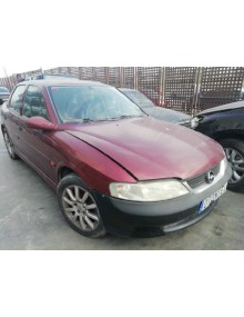 opel vectra b berlina del año 2000