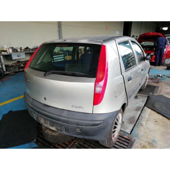 fiat punto berlina (188) del año 2000