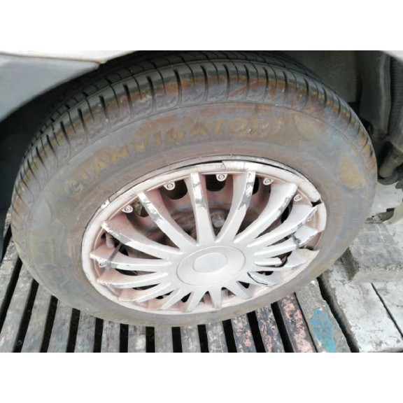 fiat punto berlina (188) del año 2000