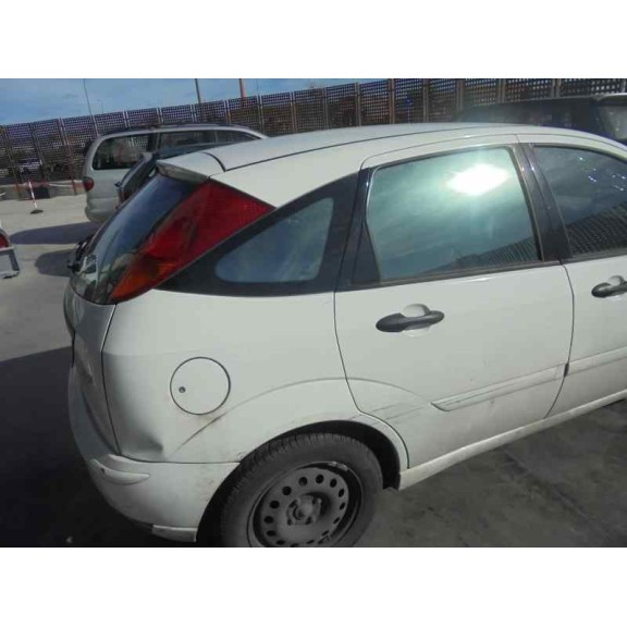 ford focus berlina (cak) del año 2004