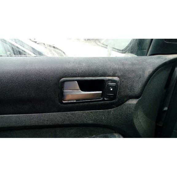 ford focus berlina (cap) del año 2007