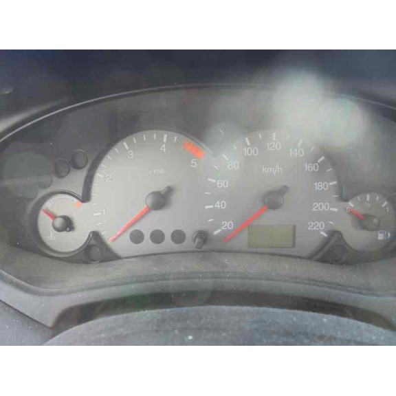 ford focus berlina (cak) del año 2004