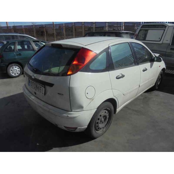 ford focus berlina (cak) del año 2004