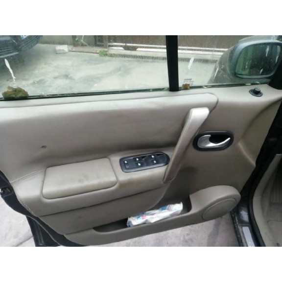 renault grand scenic del año 2005