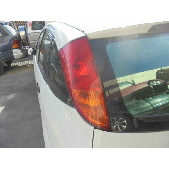 ford focus berlina (cak) del año 2004