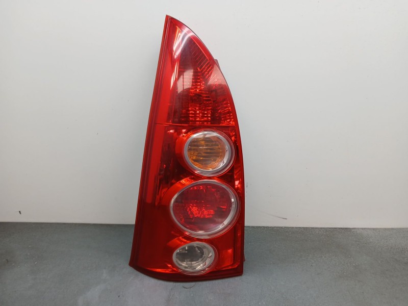 Recambio de piloto trasero izquierdo para mazda premacy (cp) 2.0 turbodiesel cat referencia OEM IAM 22061961  