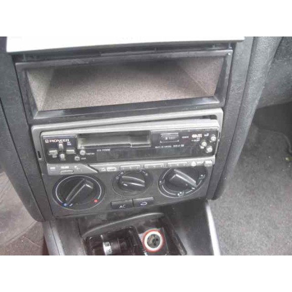 volkswagen golf iv berlina (1j1) del año 1998