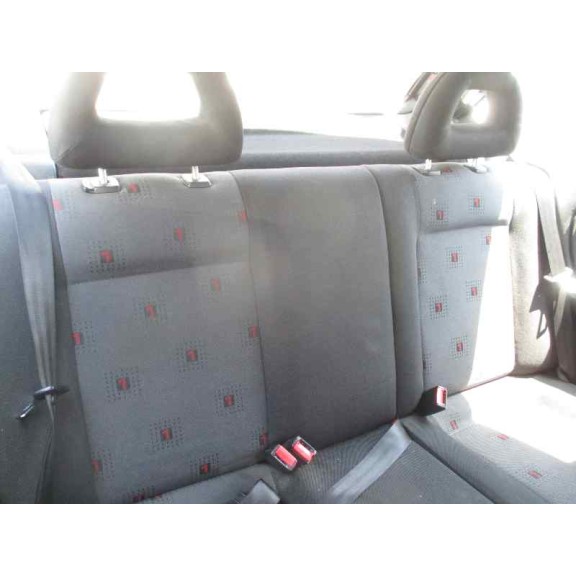 seat ibiza (6k1) del año 2001