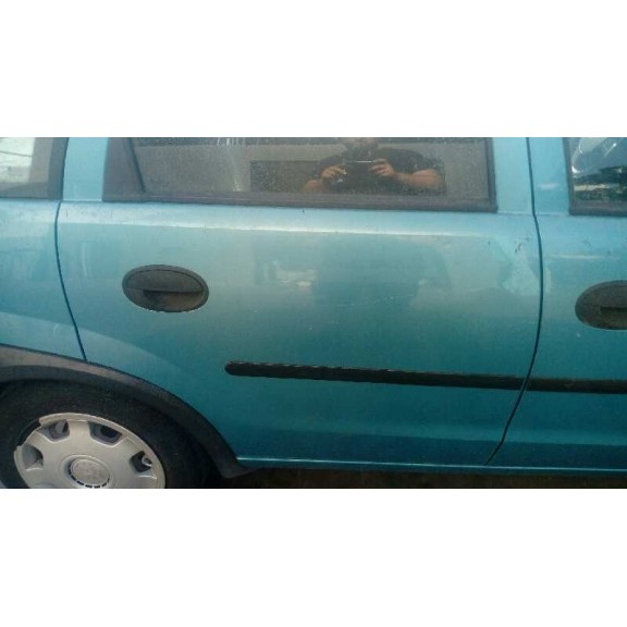 opel corsa c del año 2001