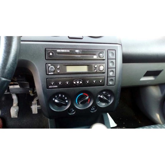 ford fiesta (cbk) del año 2003