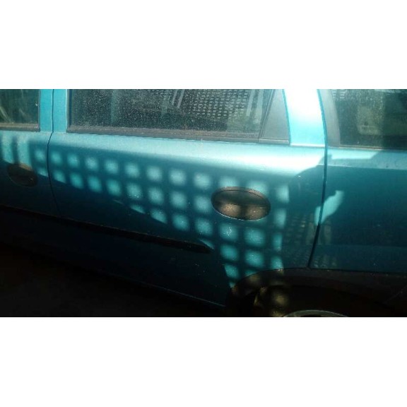 opel corsa c del año 2001