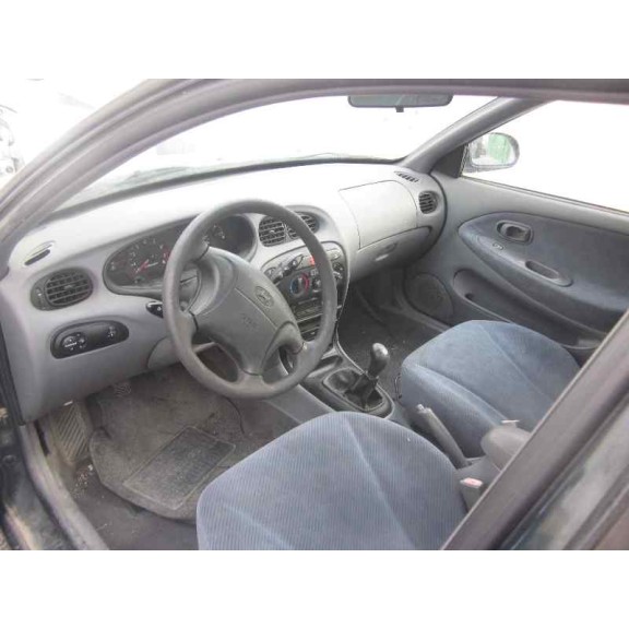 hyundai lantra berlina (rd) del año 1999