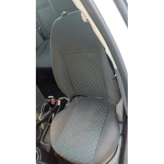 ford fiesta (cbk) del año 2003