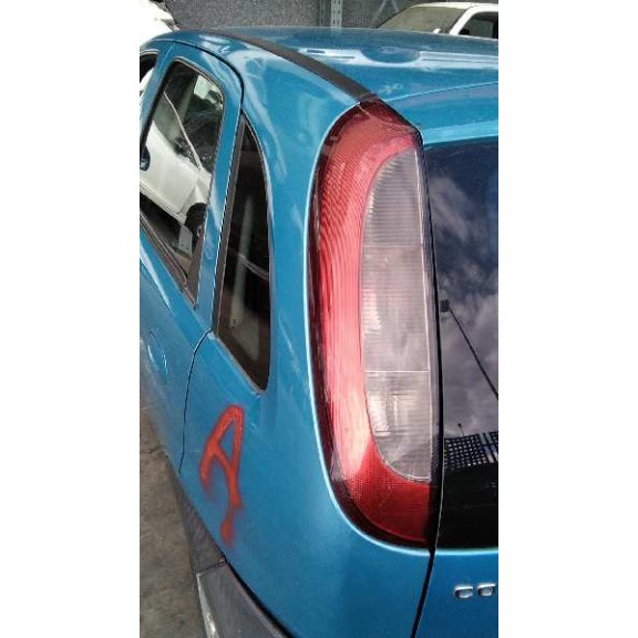opel corsa c del año 2002