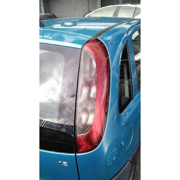 opel corsa c del año 2002