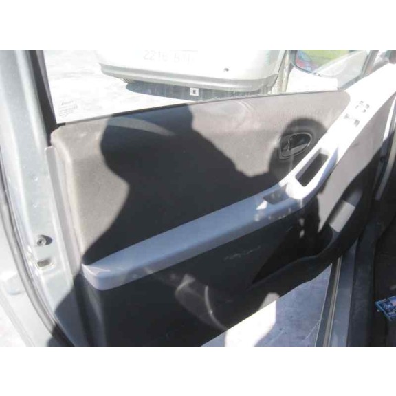 toyota yaris del año 2010