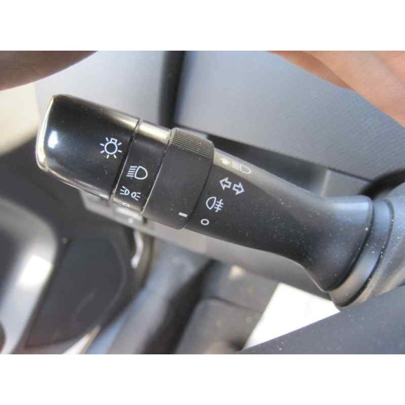 toyota yaris del año 2010