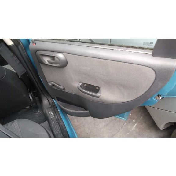 opel corsa c del año 2002