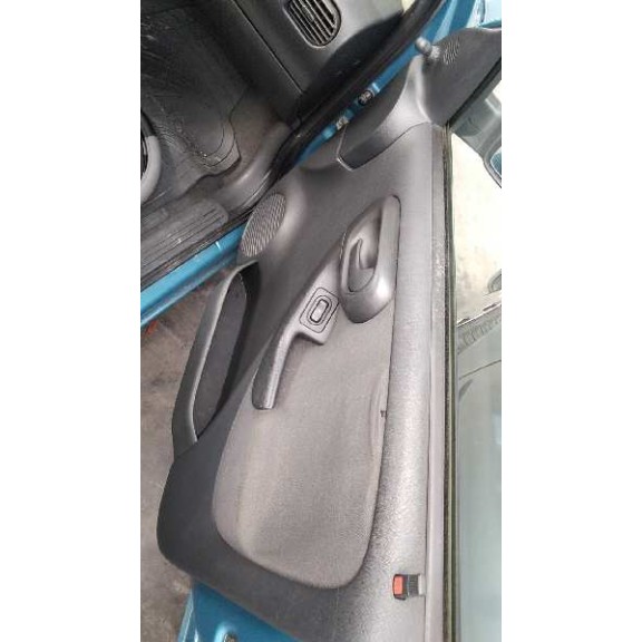 opel corsa c del año 2002