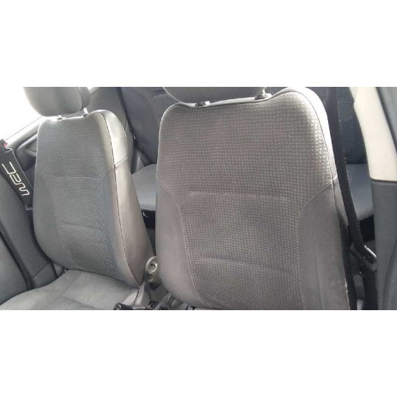 opel corsa c del año 2002