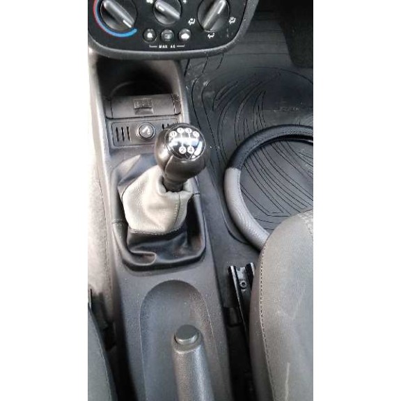 opel corsa c del año 2002