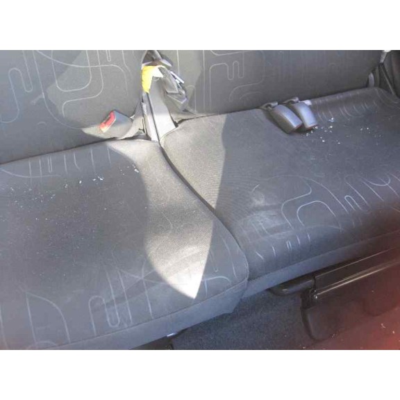 toyota yaris del año 2010