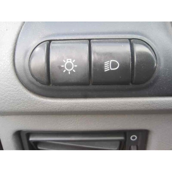 skoda felicia berlina ( 791) del año 1999