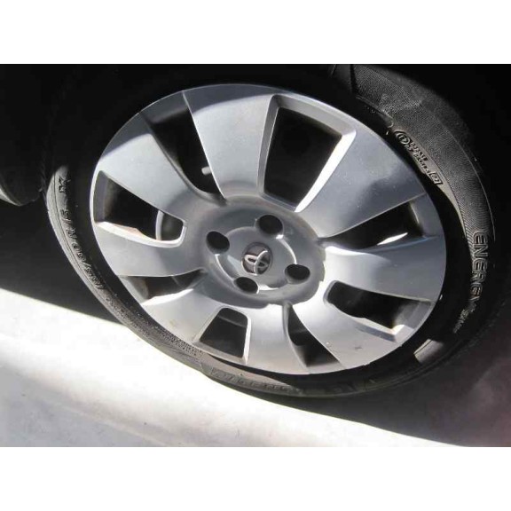 toyota yaris del año 2010