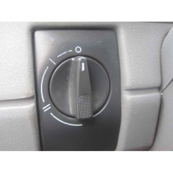 skoda felicia berlina ( 791) del año 1999