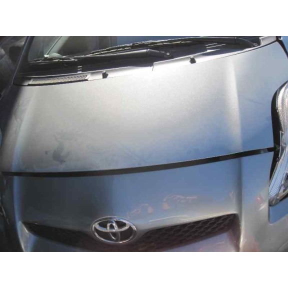 toyota yaris del año 2010