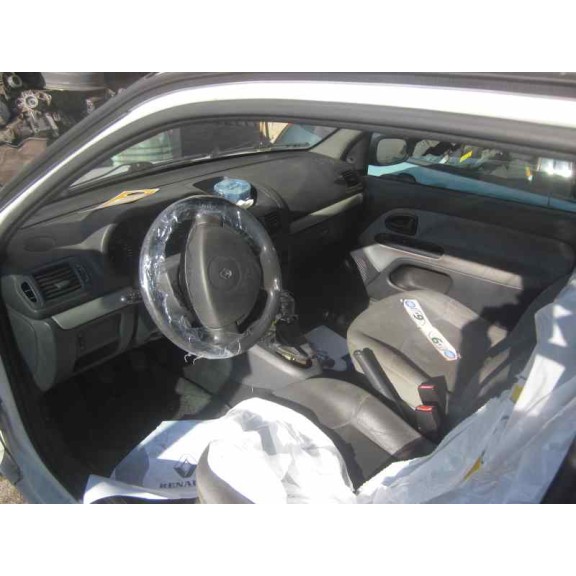 renault clio ii fase ii (b/cb0) del año 2003