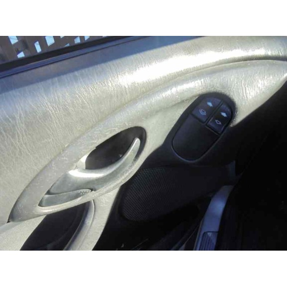 ford focus berlina (cak) del año 1999