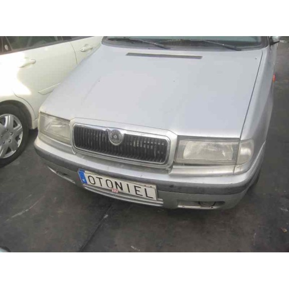 skoda felicia berlina ( 791) del año 1999