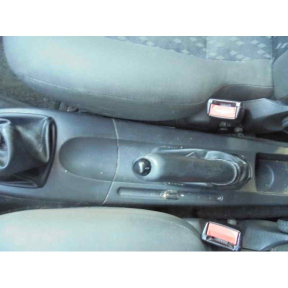 ford focus berlina (cak) del año 1999