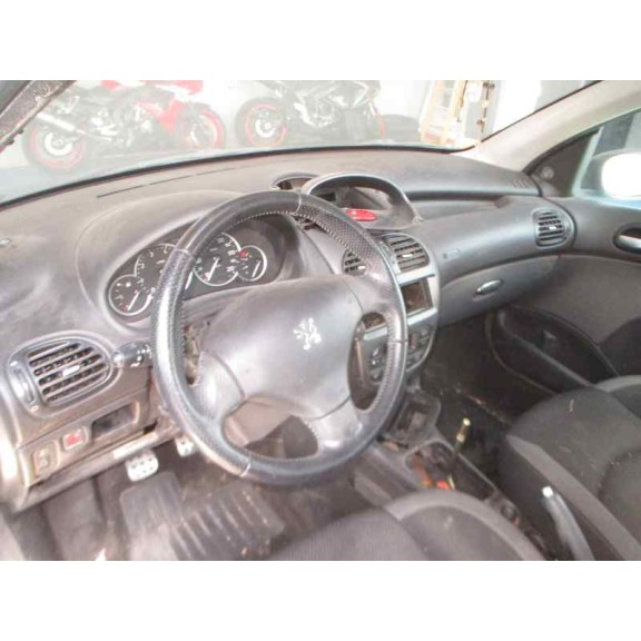 peugeot 206 berlina del año 2006