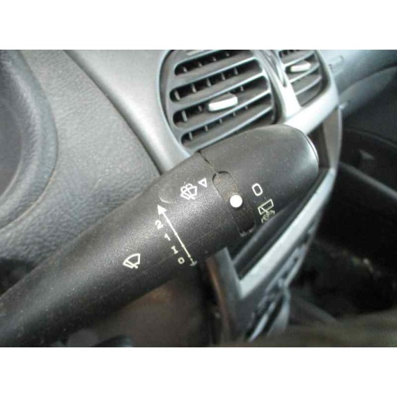 peugeot 206 berlina del año 2006