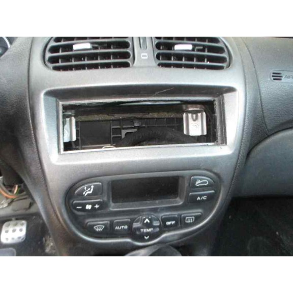 peugeot 206 berlina del año 2006