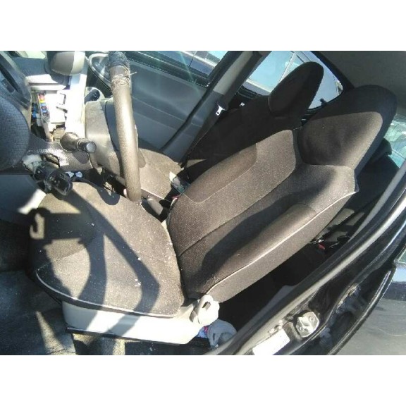 peugeot 107 del año 2009