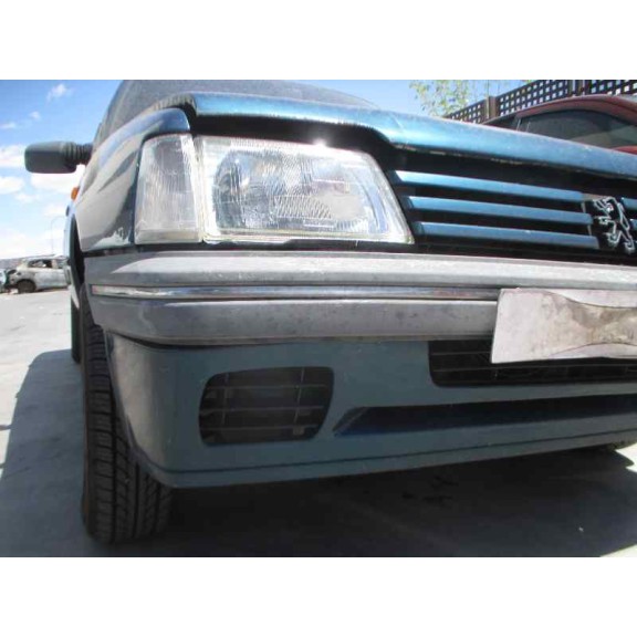 peugeot 205 berlina del año 1995