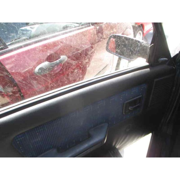 peugeot 205 berlina del año 1995