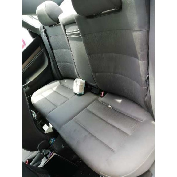 audi a4 berlina (b5) del año 2000